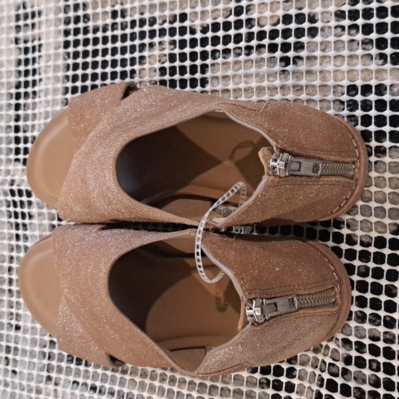 Sofft Evonne Flat Sandals - Picture 5 of 8